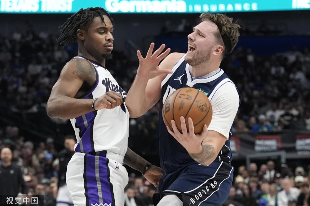 众提出了严 众提出了严