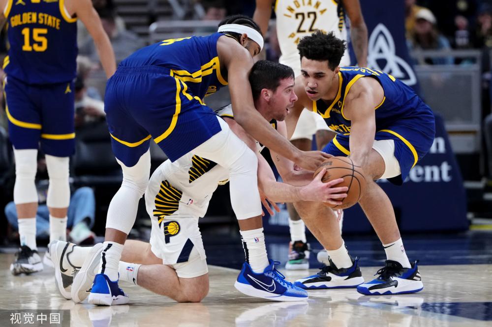 這使得他在 這使得他在