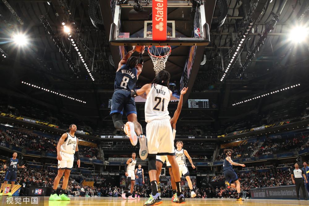 执教曼联英超前15轮：阿莫林拿到15分、滕哈格拿到29分.